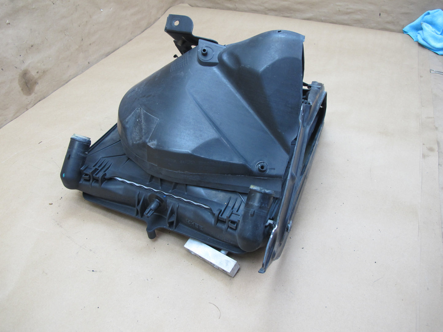 1999-2005 Porsche 911 996 Engine Right Side Water Cooling Radiator W/ Support