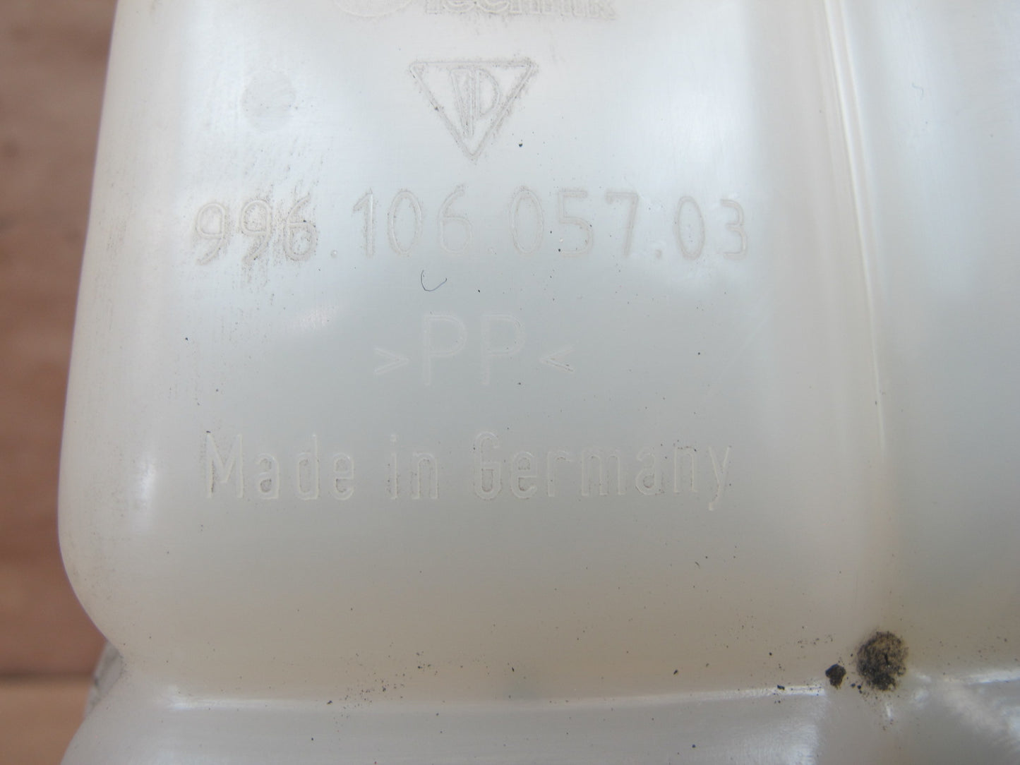 2002-2005 Porsche 911 996 Radiator Coolant Expansion Reservoir Tank Bottle