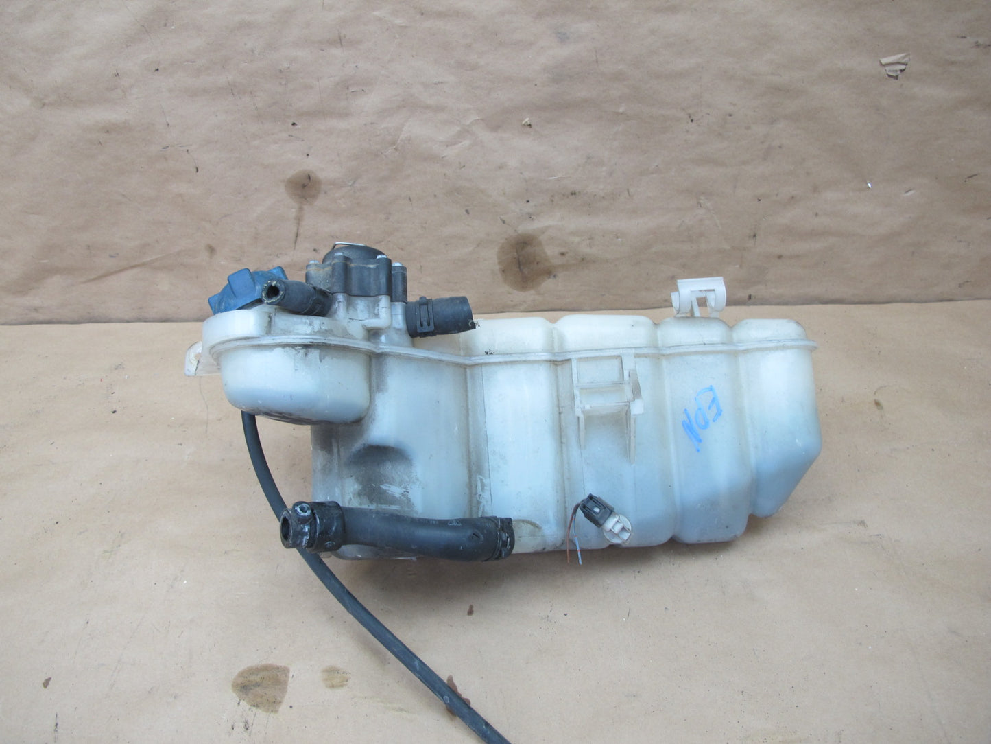 2002-2005 Porsche 911 996 Radiator Coolant Expansion Reservoir Tank Bottle