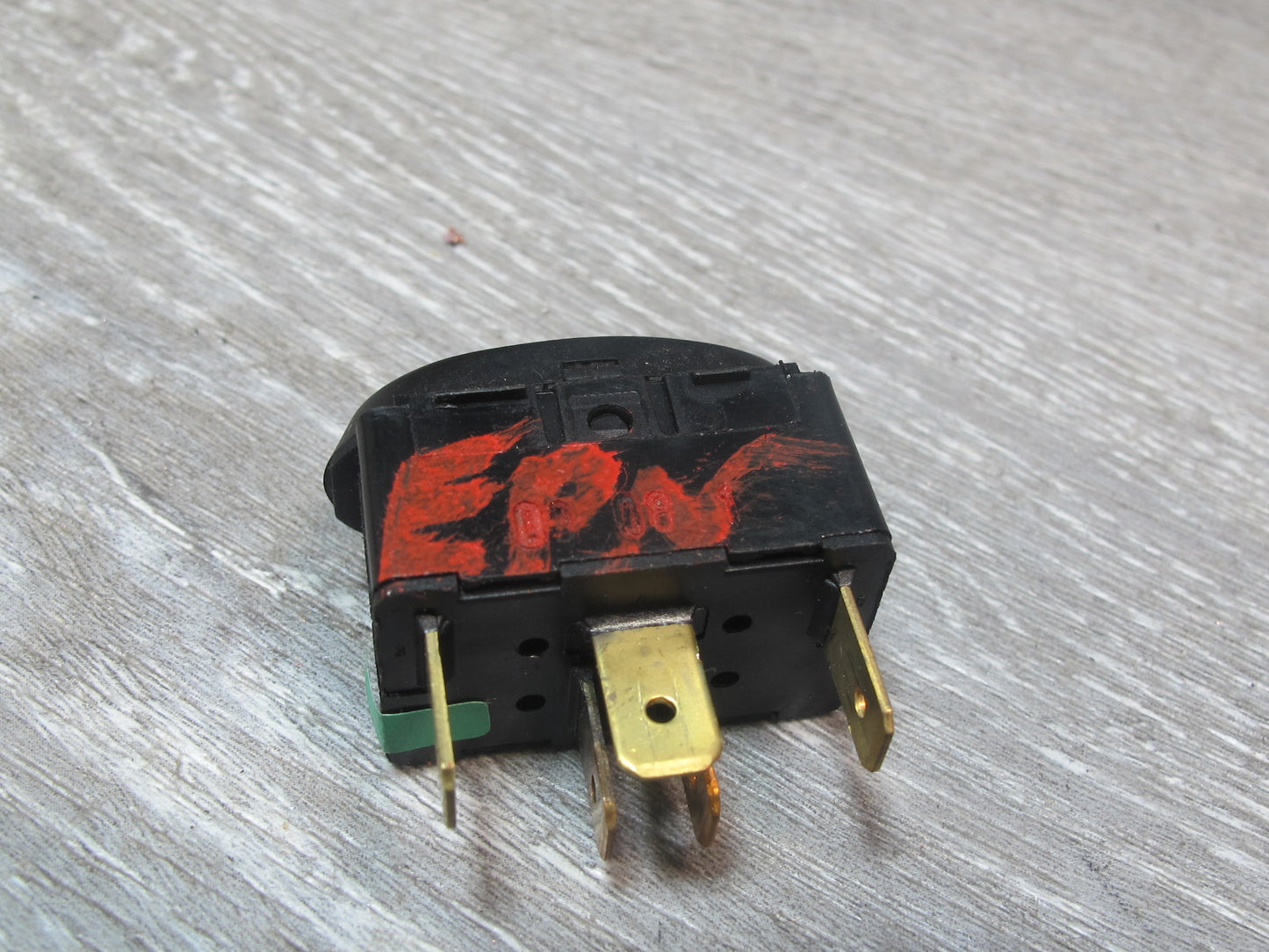 1999-2005 Porsche 911 996 Rear Heated Window Button Switch 99661313410