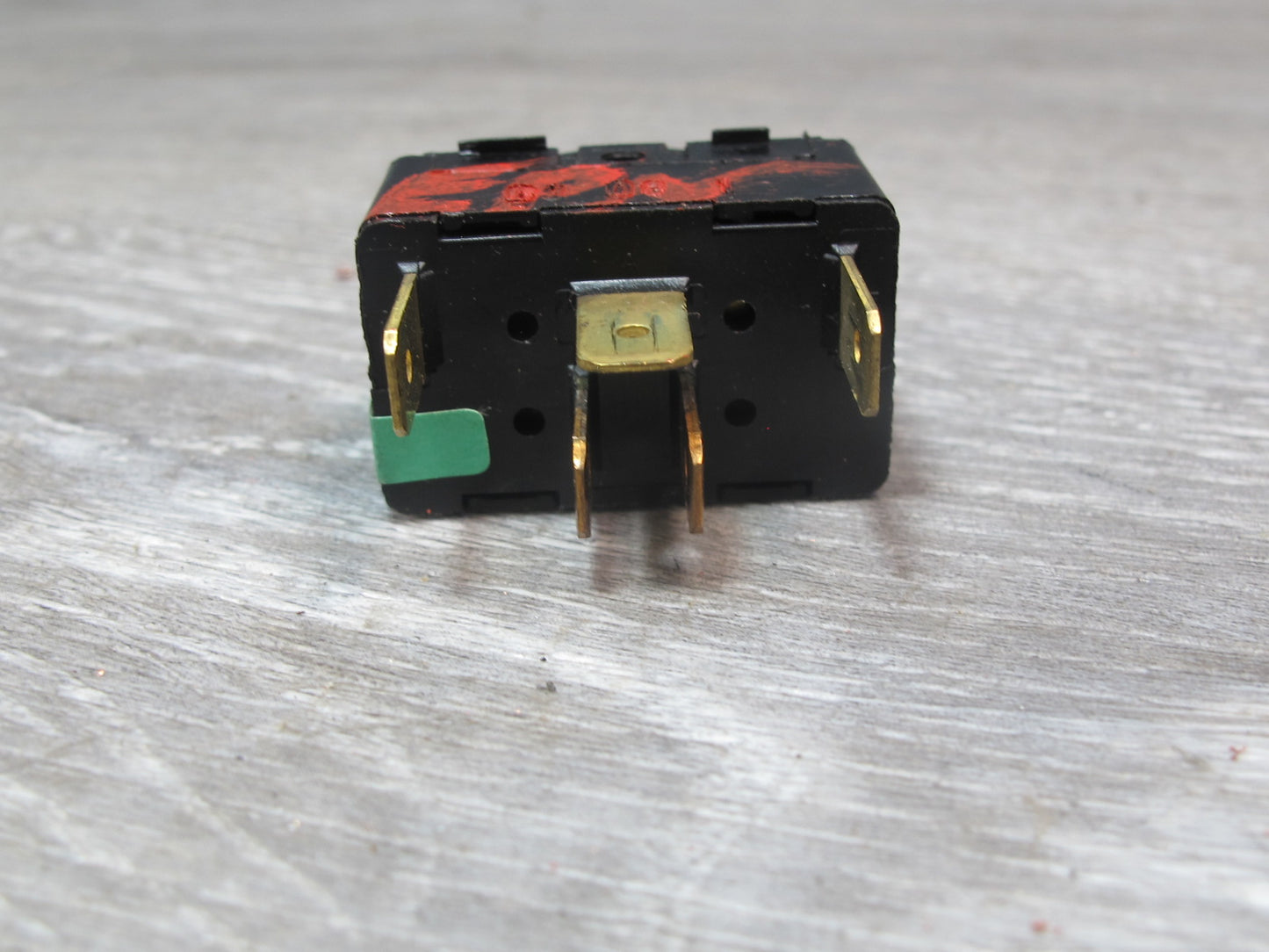 1999-2005 Porsche 911 996 Rear Heated Window Button Switch 99661313410