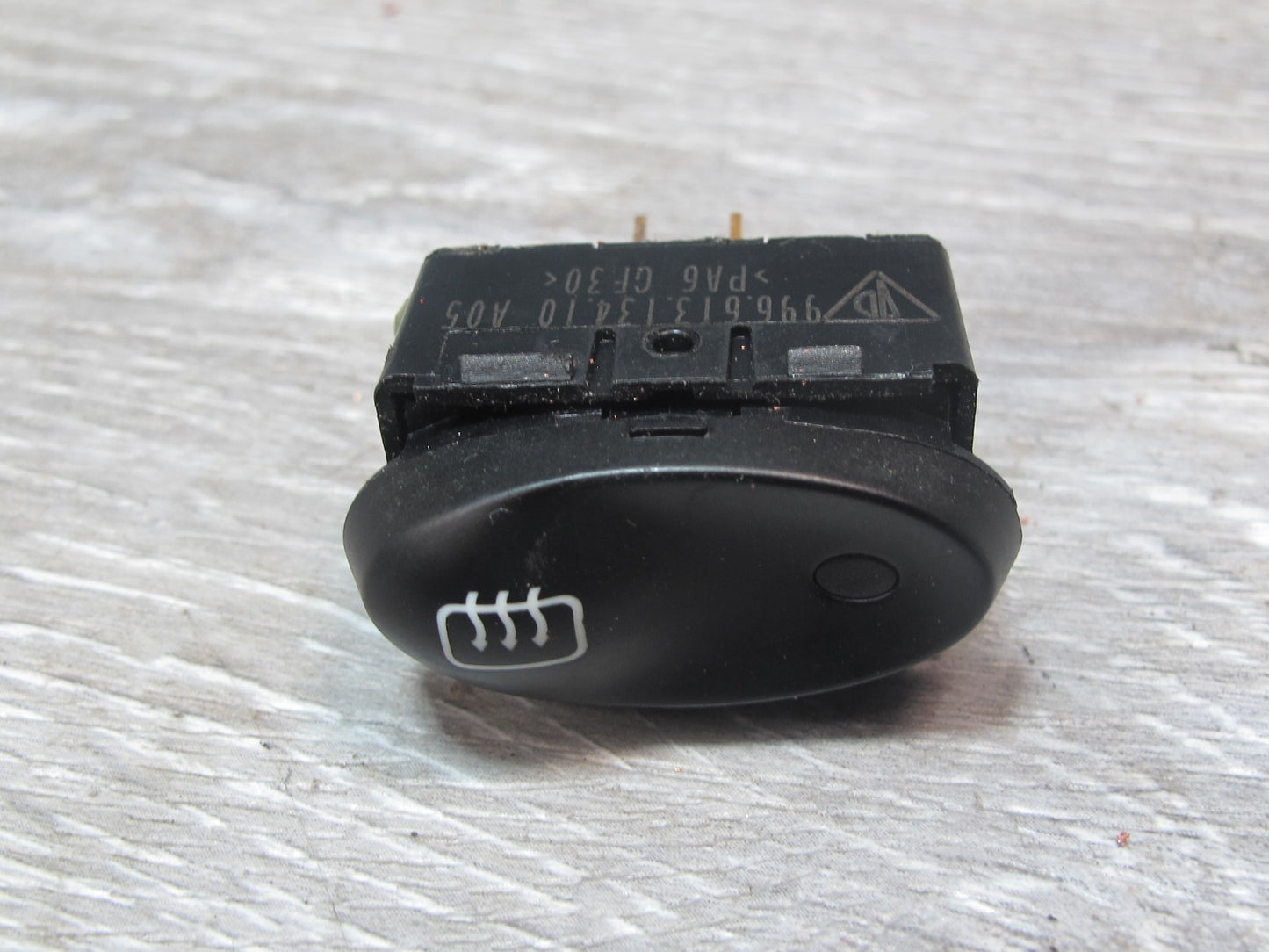 1999-2005 Porsche 911 996 Rear Heated Window Button Switch 99661313410