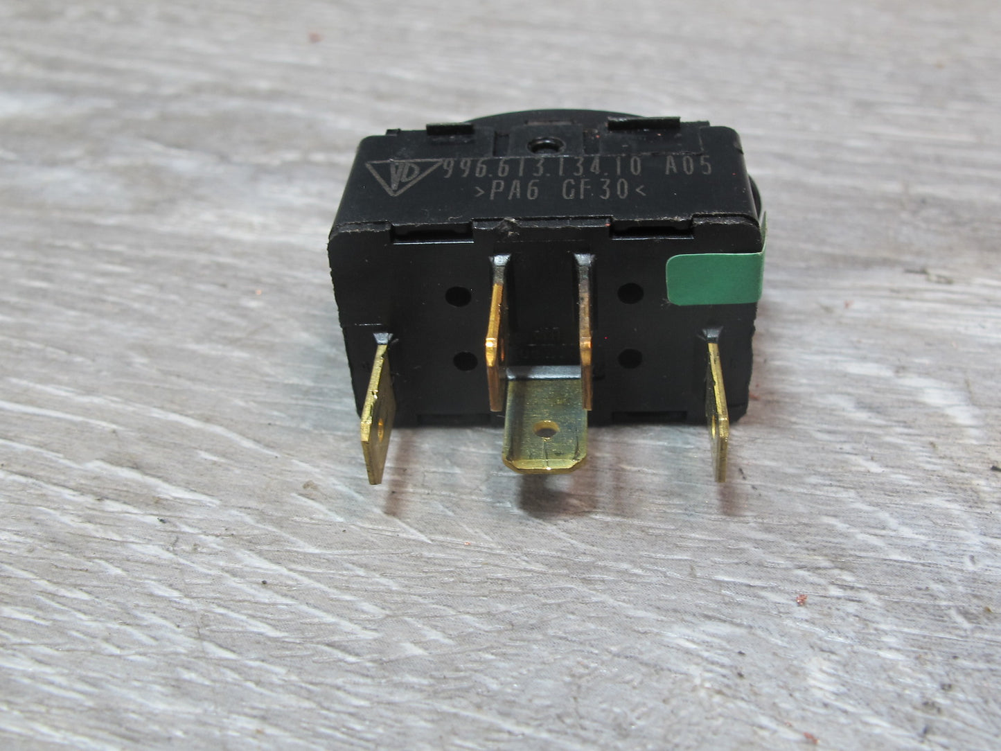 1999-2005 Porsche 911 996 Rear Heated Window Button Switch 99661313410