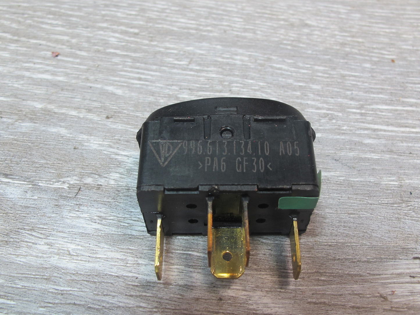 1999-2005 Porsche 911 996 Rear Heated Window Button Switch 99661313410