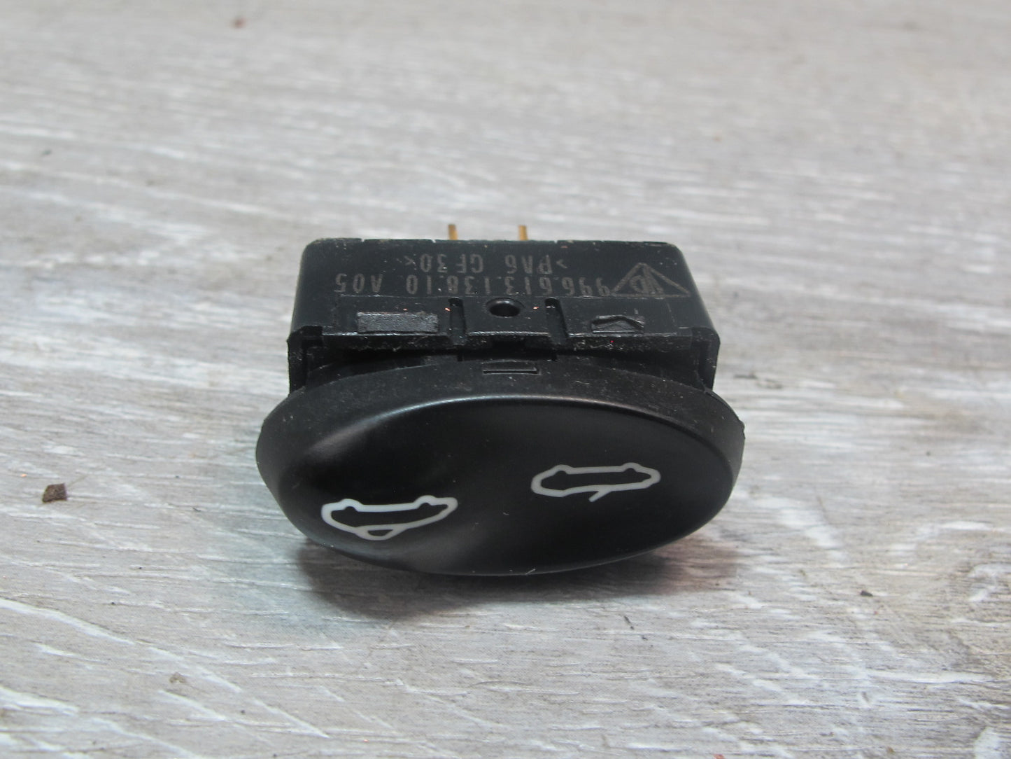 2002-2005 Porsche 911 996 Convertible TOP Roof Button Switch 99661313810