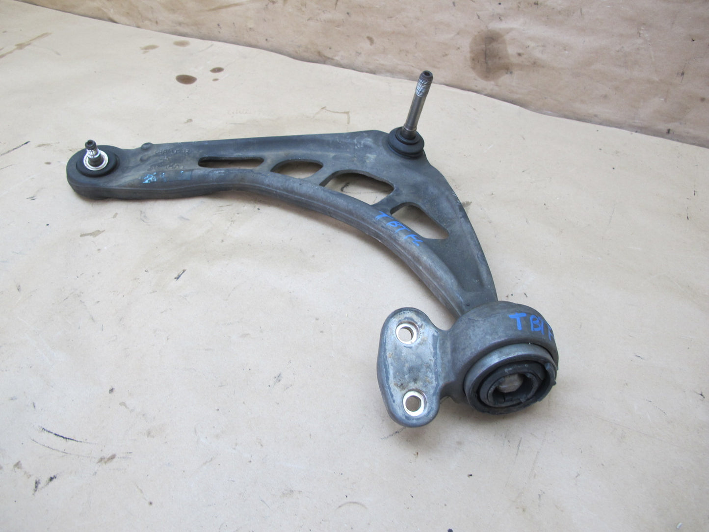05-06 BMW E46 3-SERIES Set of 2 Front M Performance Wishbone Control Arm OEM