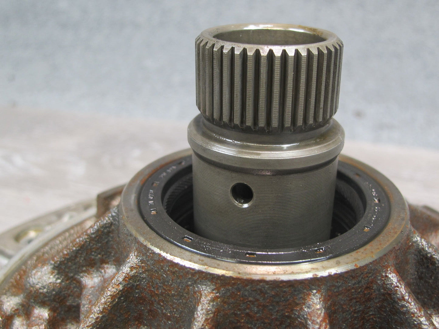 2003 BMW E66 760Li 6HP-26 A/T Transmission Oil Pump 1068410053 OEM