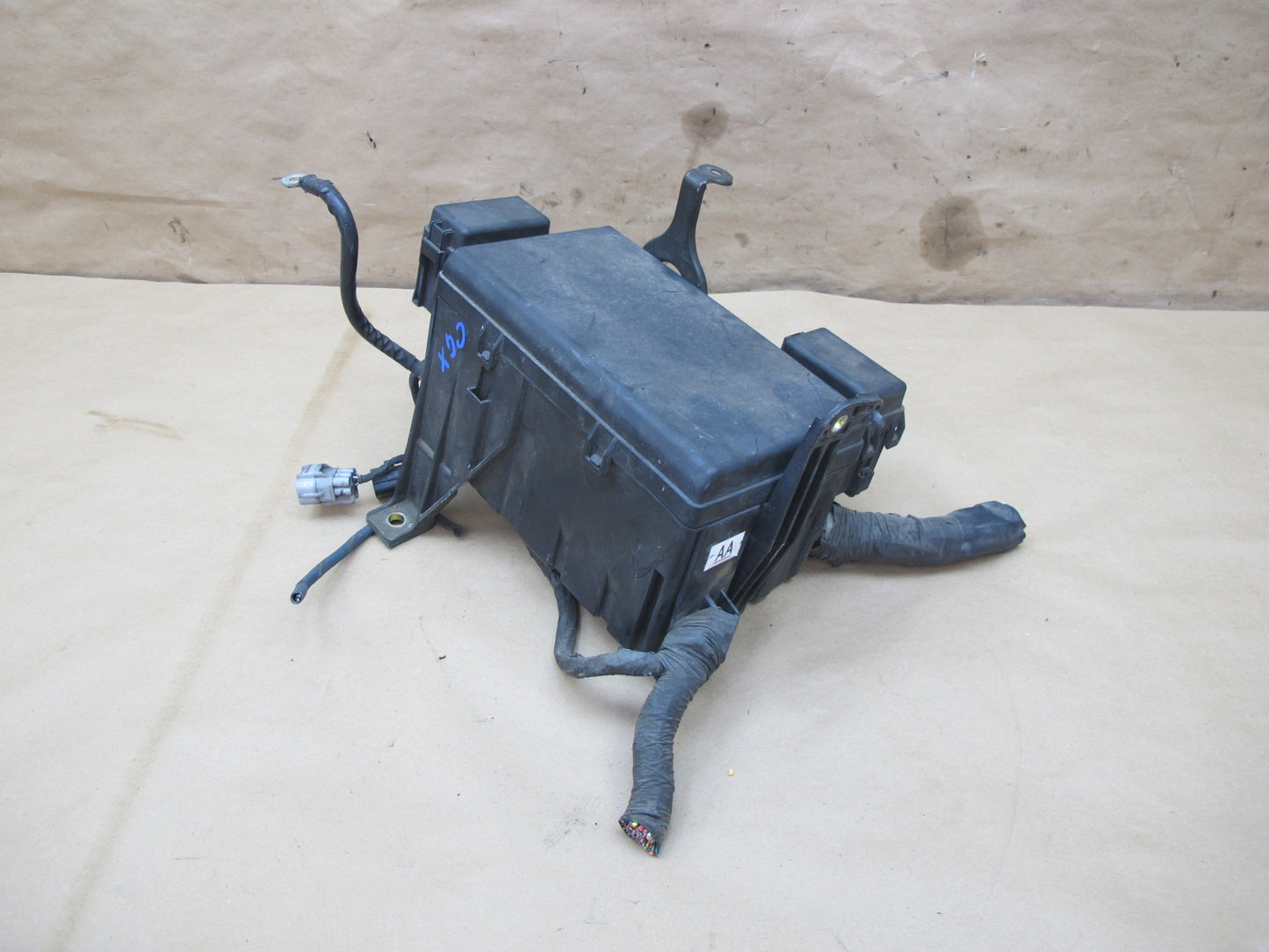 2003-2004 Lexus UZJ120L GX470 Engine Bay Fuse Relay Box Module OEM