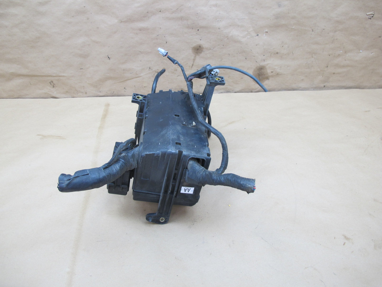 2003-2004 Lexus UZJ120L GX470 Engine Bay Fuse Relay Box Module OEM