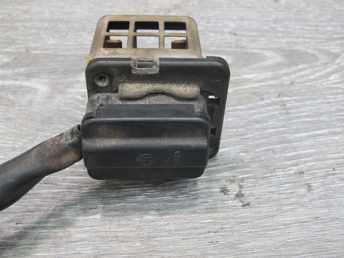 1987-1991 Porsche 928 S4 A/C Hvac Heater Blower Motor Fan Resistor 92861610100