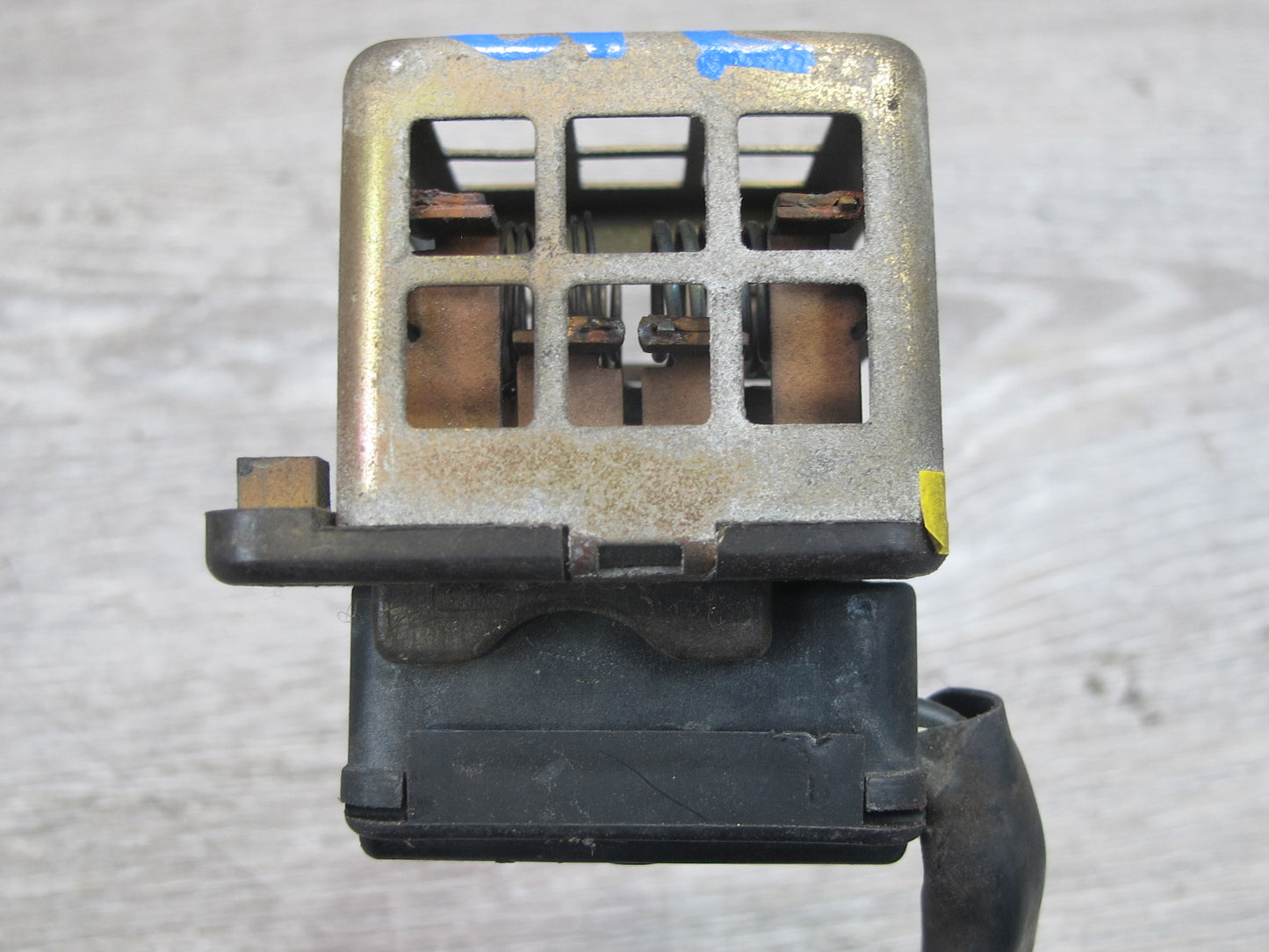 1987-1991 Porsche 928 S4 A/C Hvac Heater Blower Motor Fan Resistor 92861610100