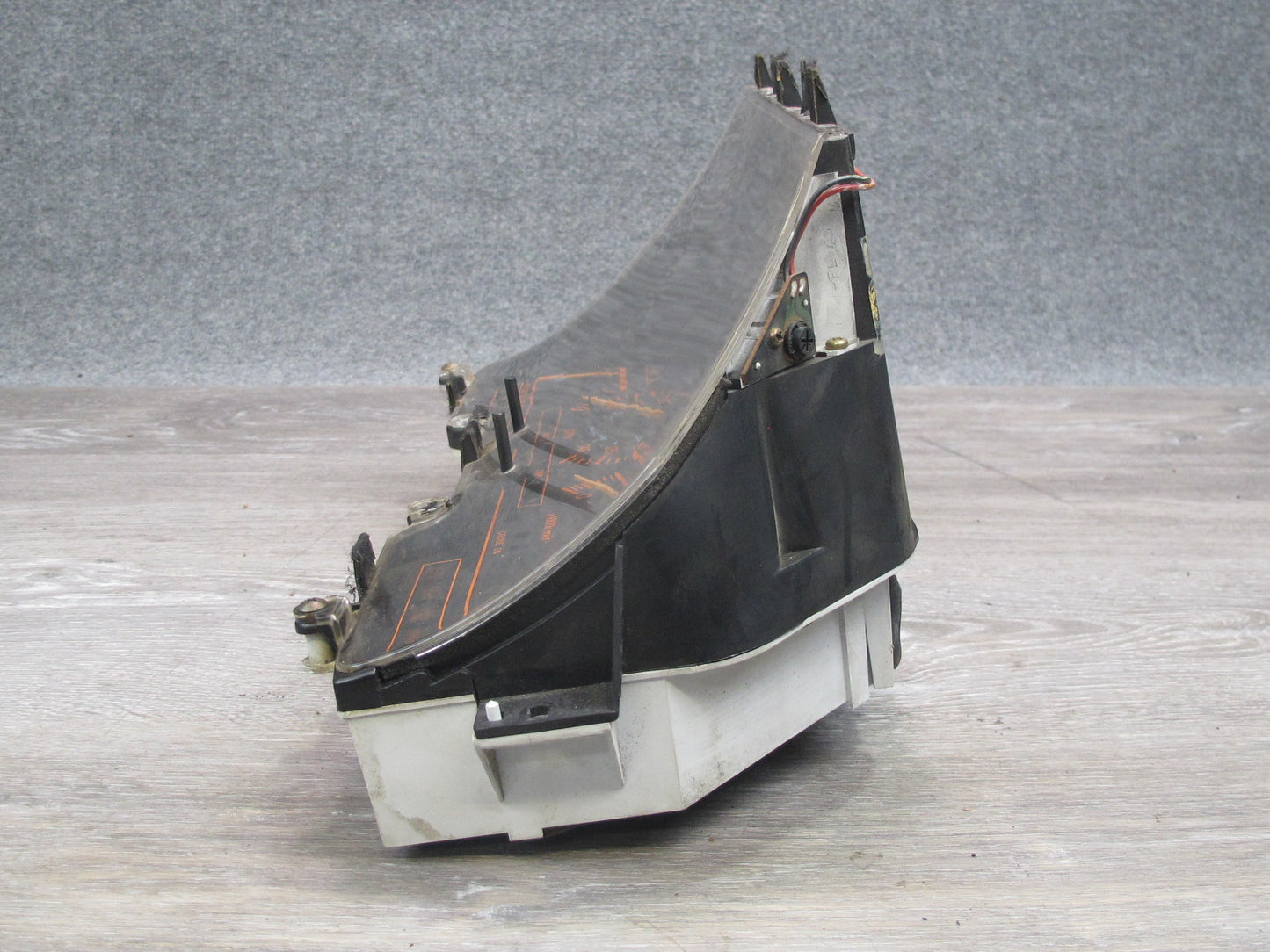 1984-1986 Nissan 300ZX Z31 Instrument Gauge Cluster 11201-FL0100 OEM