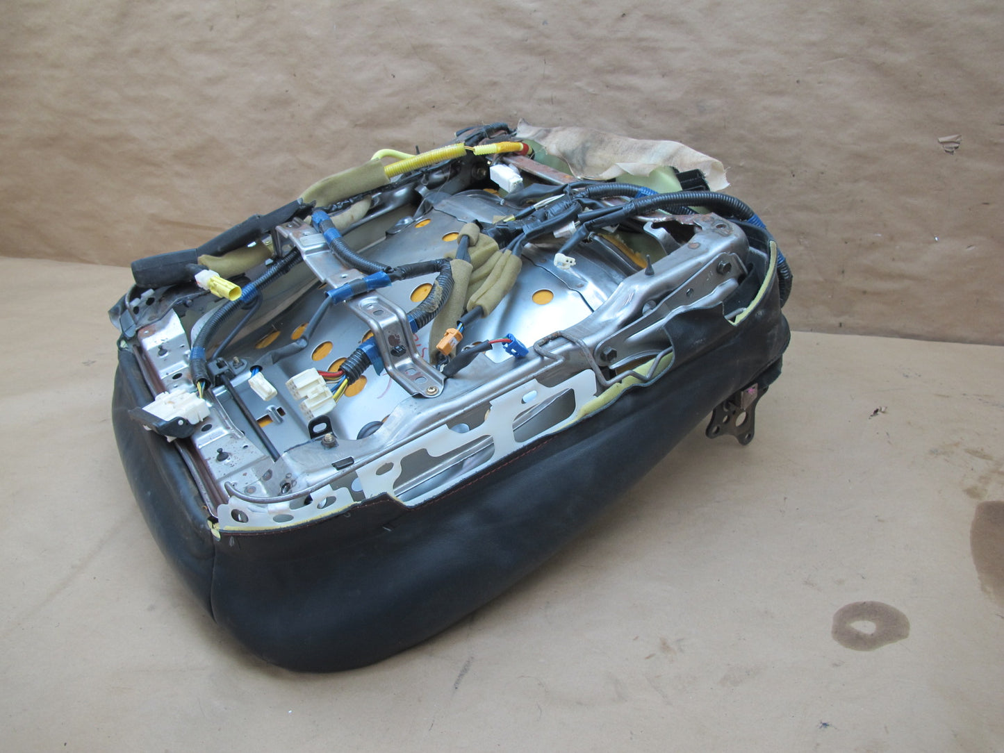 98-00 Lexus USF20L LS400 Front Right Seat Lower Leather Cushion w Wire OEM