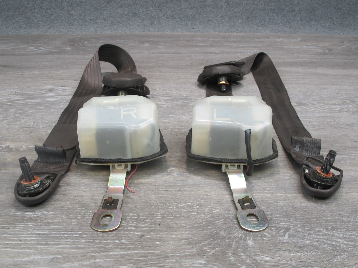 90-94 LEXUS LS400 FRONT RIGHT & LEFT SIDE SEATBELT RETRACTOR SET OEM