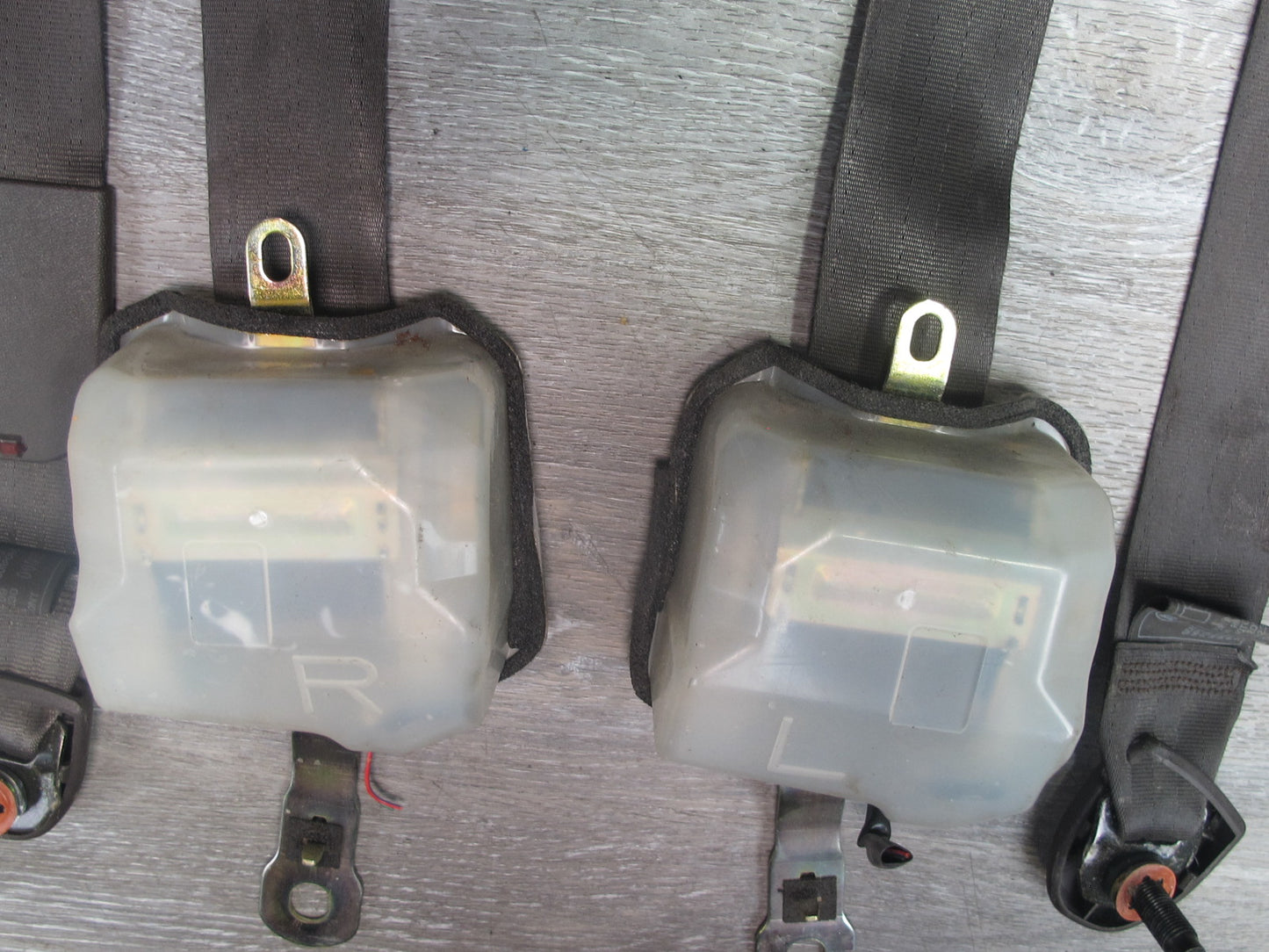 90-94 LEXUS LS400 FRONT RIGHT & LEFT SIDE SEATBELT RETRACTOR SET OEM