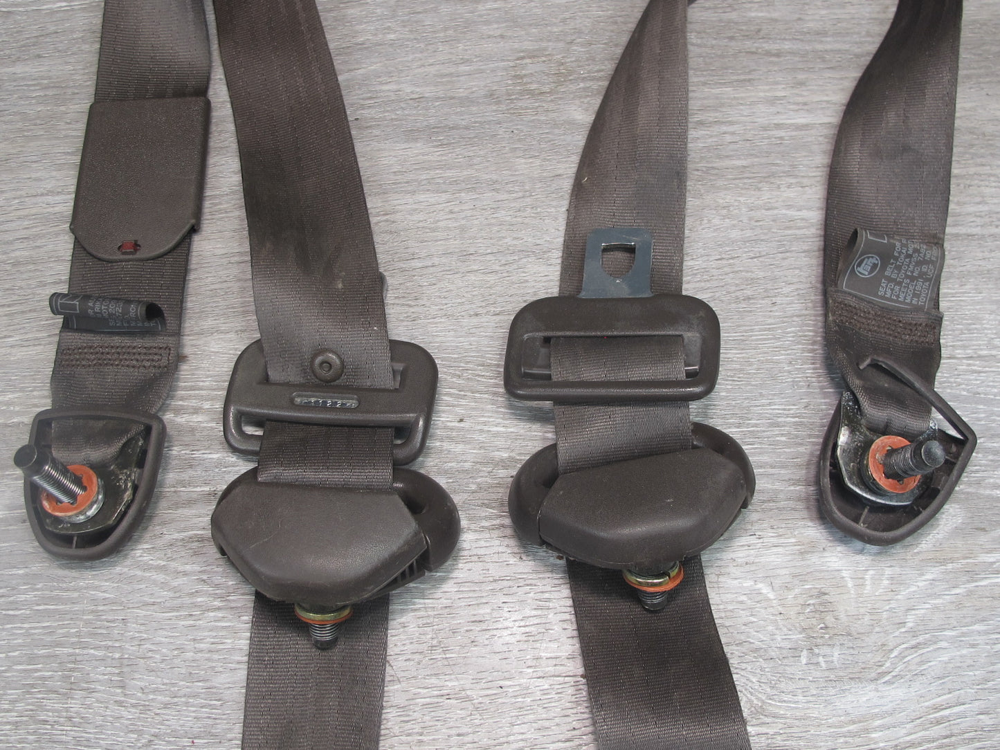 90-94 LEXUS LS400 FRONT RIGHT & LEFT SIDE SEATBELT RETRACTOR SET OEM