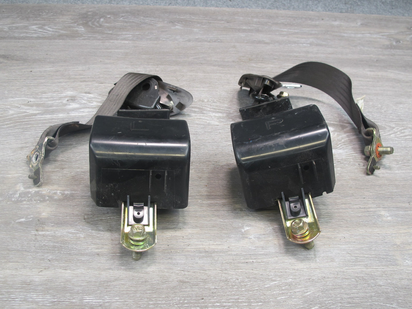 90-94 LEXUS LS400 REAR RIGHT & LEFT SIDE SEATBELT RETRACTOR SET OEM