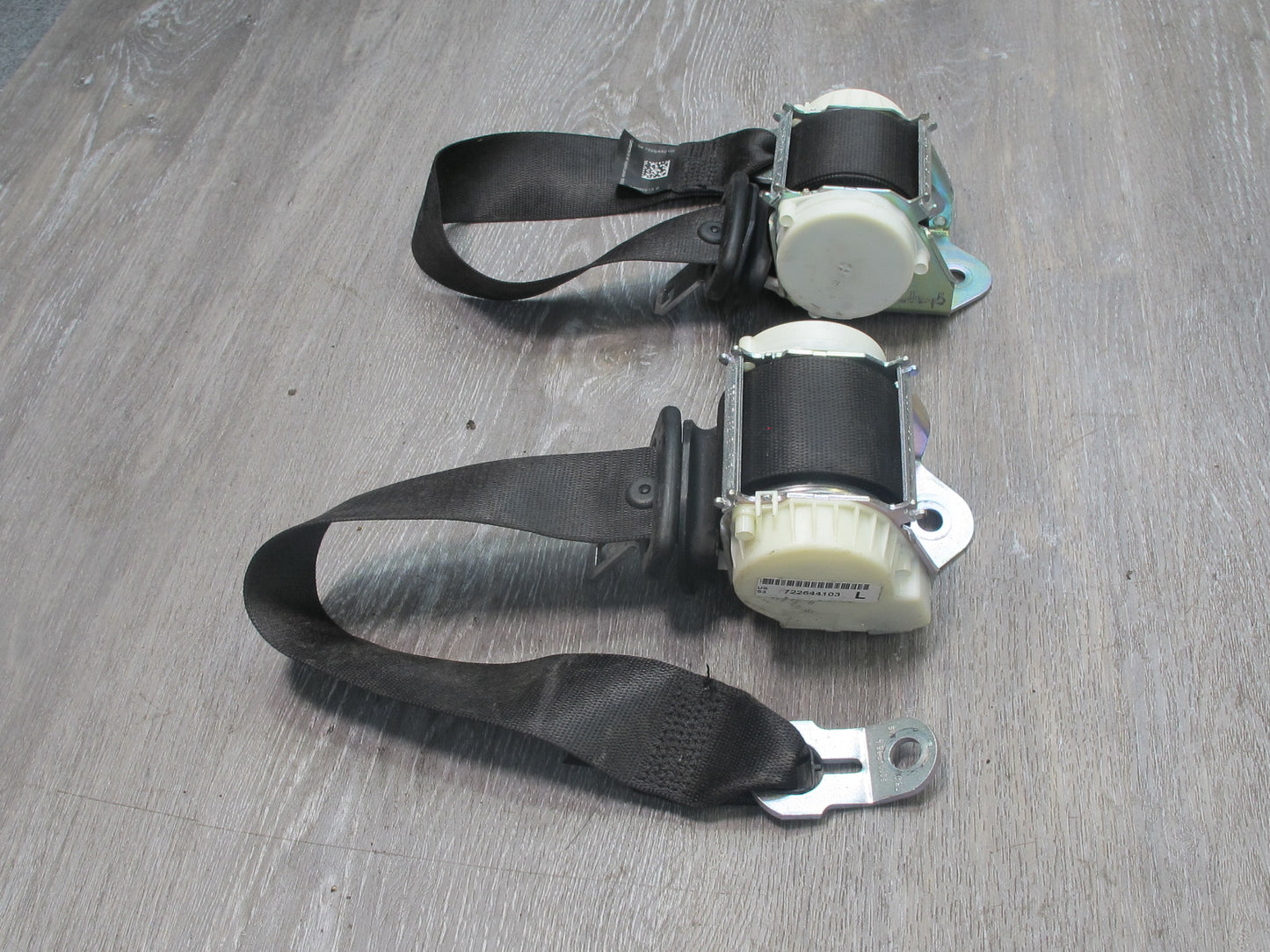 12-18 BMW F06 F12 F13 6-SERIES REAR RIGHT & LEFT SIDE SEATBELT RETRACTOR SET OEM