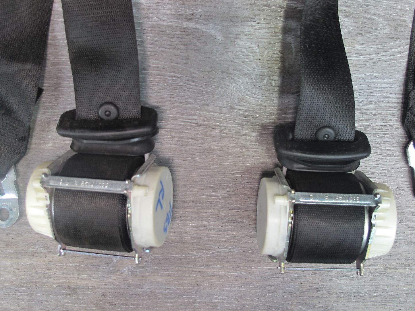 12-18 BMW F06 F12 F13 6-SERIES REAR RIGHT & LEFT SIDE SEATBELT RETRACTOR SET OEM
