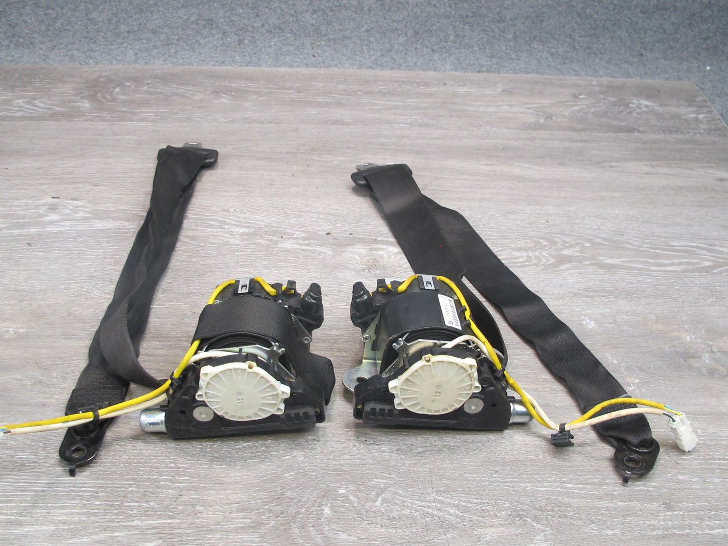 12-18 BMW F06 F12 F13 6-SERIES FRONT RIGHT & LEFT SIDE SEATBELT RETRACTOR SET OEM