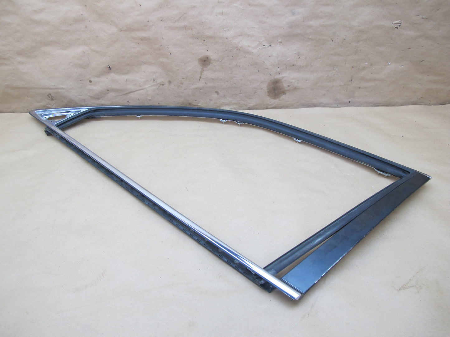 95-00 Lexus UCF20L LS400 Set of 2 Front Door Window Frame Trim Molding OEM
