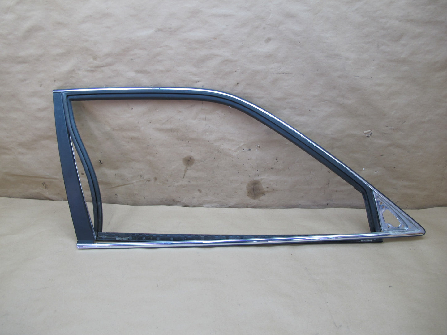 95-00 Lexus UCF20L LS400 Set of 2 Front Door Window Frame Trim Molding OEM
