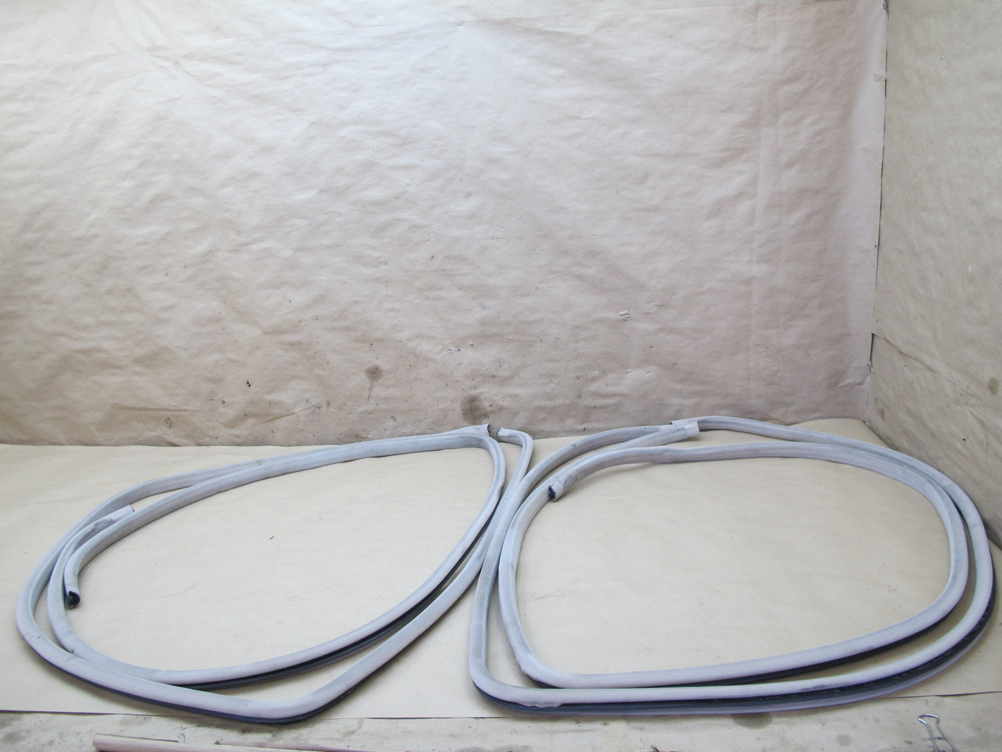95-00 Lexus UCF20L LS400 Set of 4 Front & Rear Door Weatherstrip Seal OEM