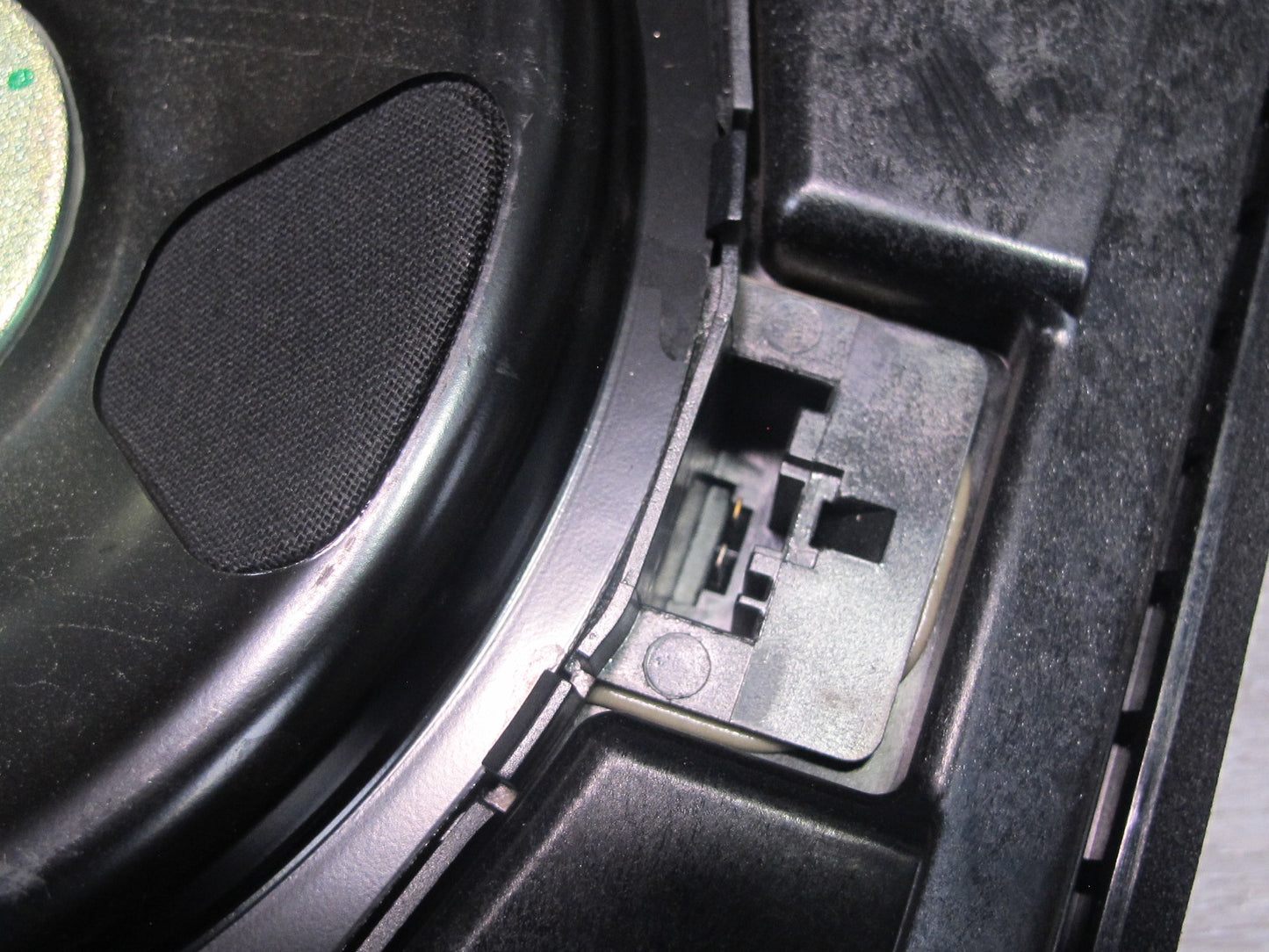 2009-2016 BMW E89 Z4 Roadster Factory Standard Hifi Subwoofer Speaker Bass