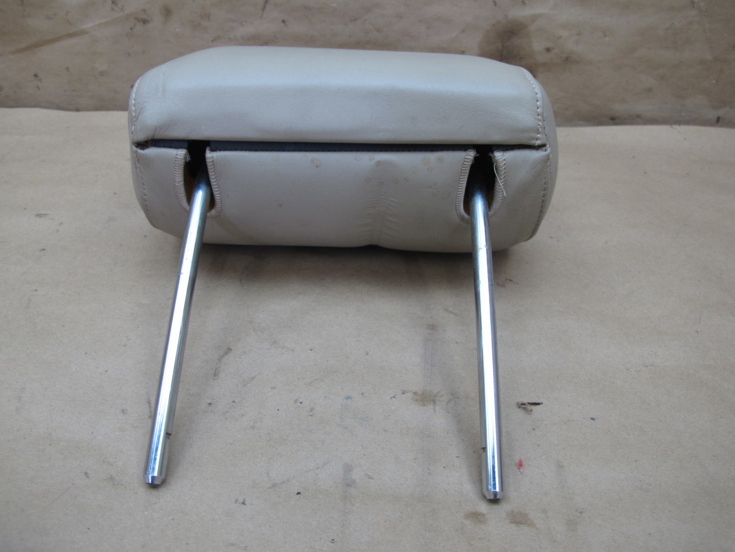95-97 Lexus UCF20L LS400 Set of 4 Front Left & Rear Seat Leather Headrest OEM