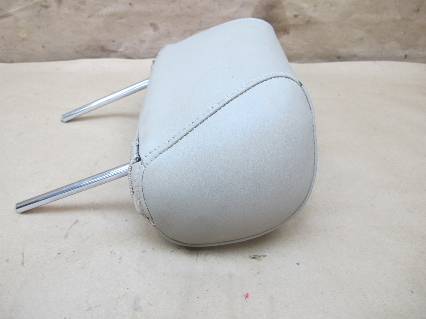 95-97 Lexus UCF20L LS400 Set of 4 Front Left & Rear Seat Leather Headrest OEM