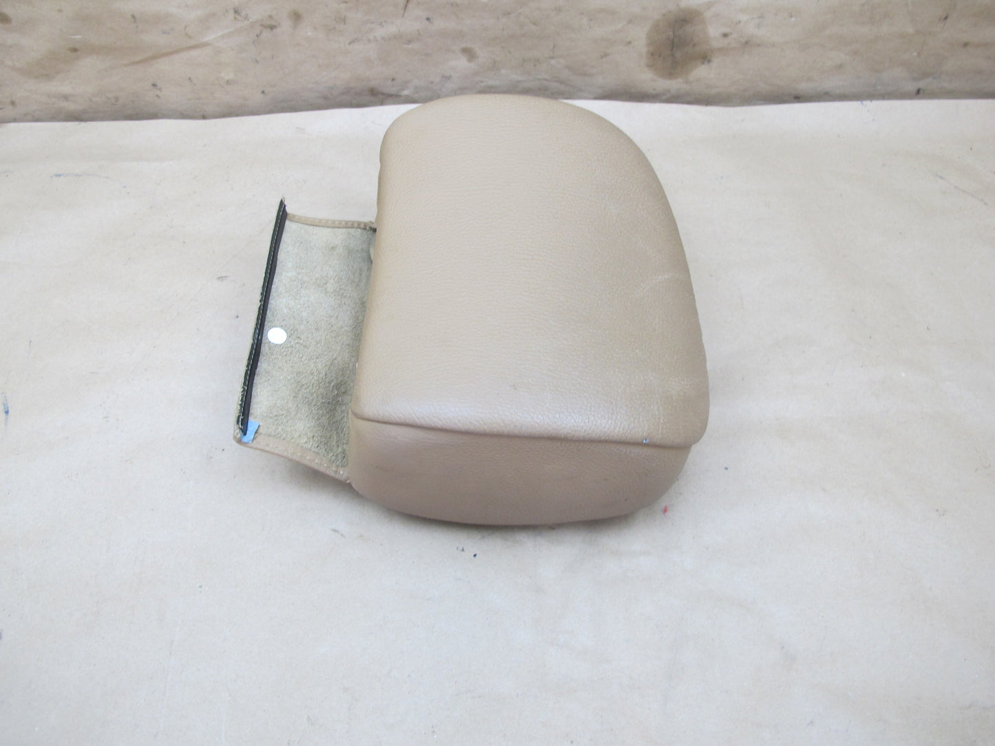 01-06 BMW E46 Convertible Front Right Sport Seat Leather Headrest OEM