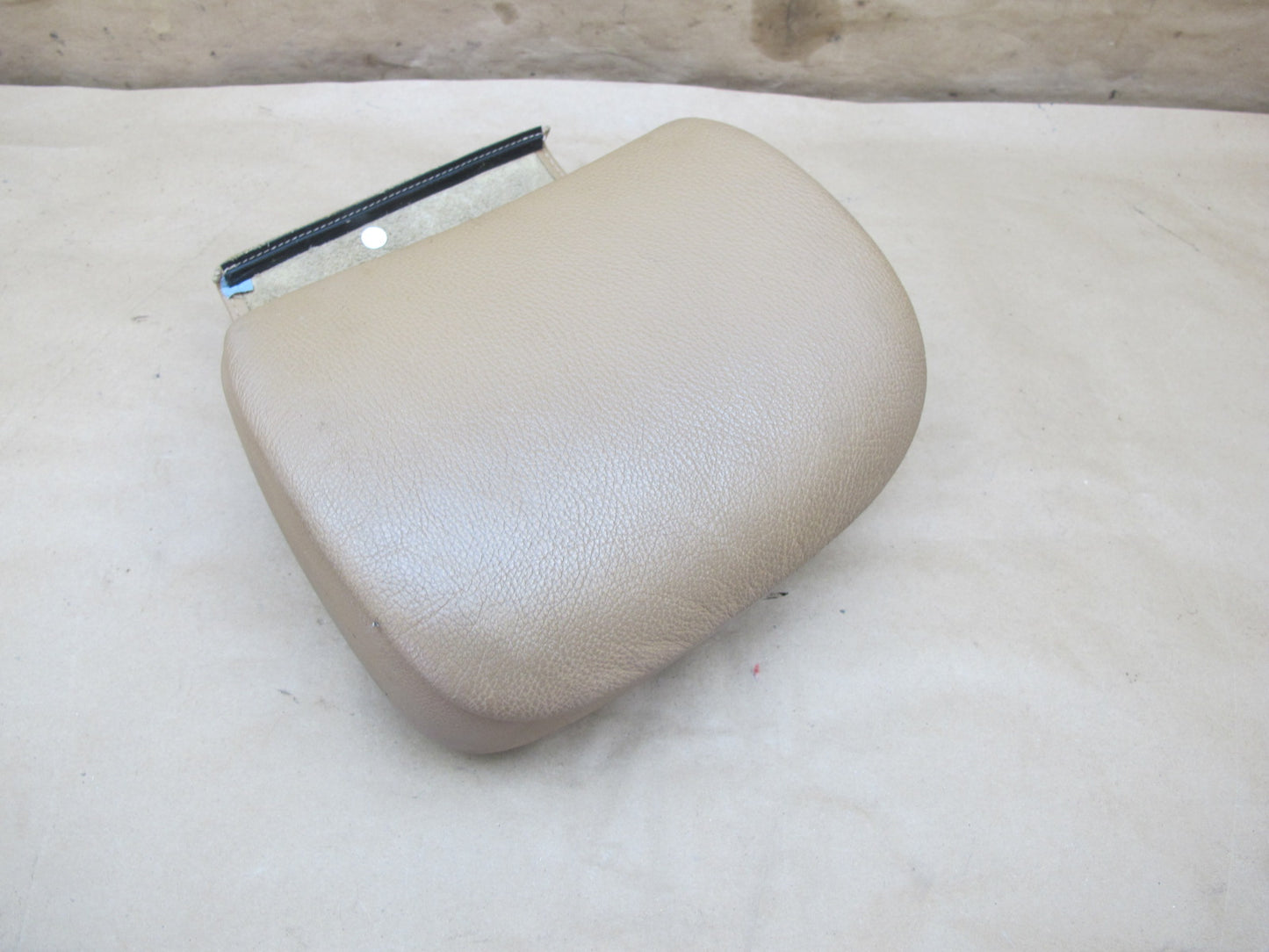 01-06 BMW E46 Convertible Front Right Sport Seat Leather Headrest OEM