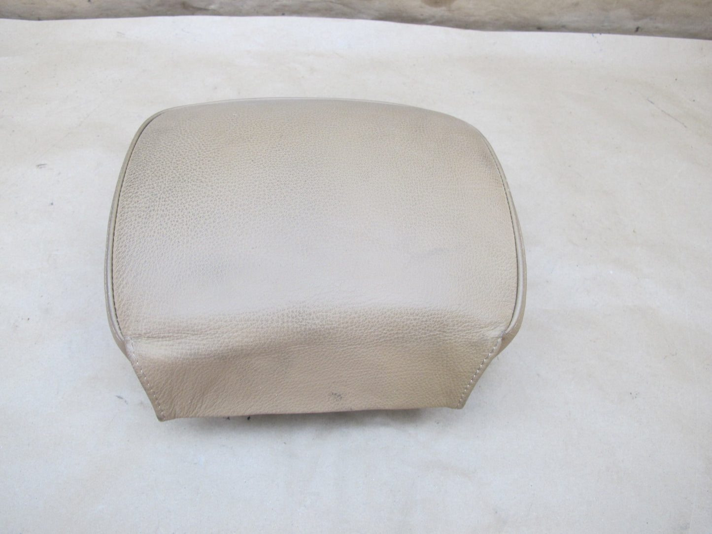 01-06 BMW E46 Convertible Front Right Sport Seat Leather Headrest OEM