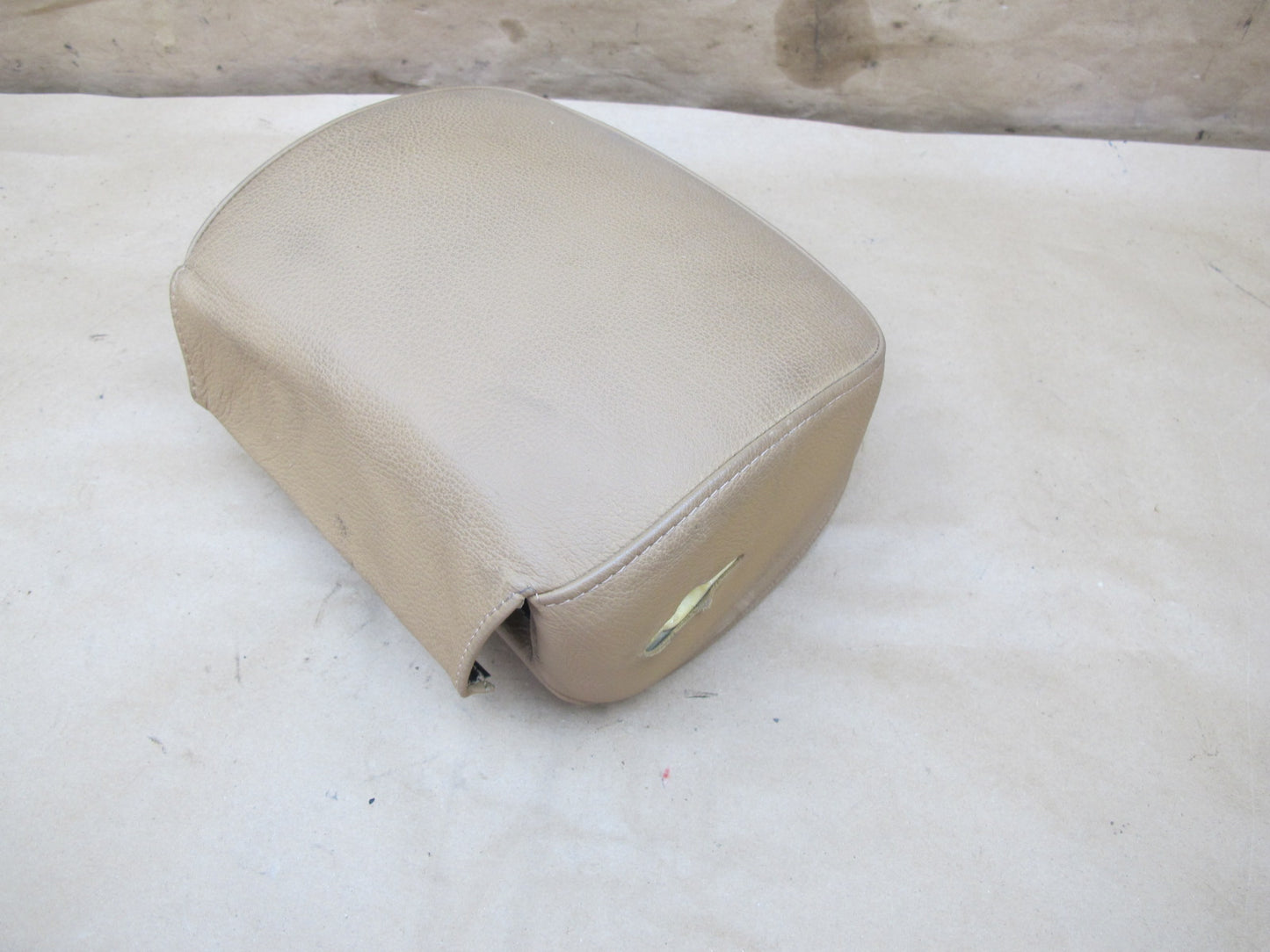 01-06 BMW E46 Convertible Front Right Sport Seat Leather Headrest OEM