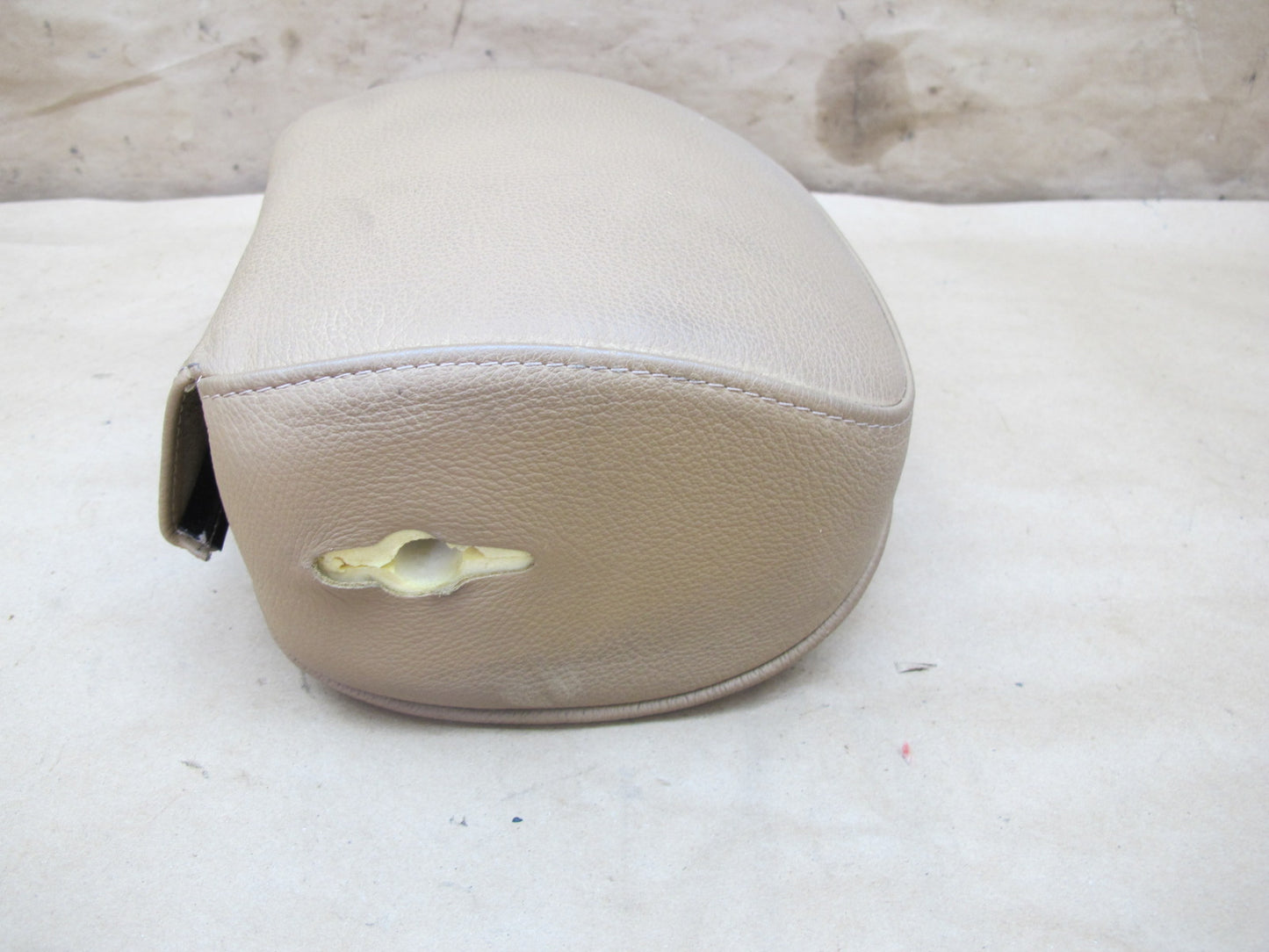 01-06 BMW E46 Convertible Front Right Sport Seat Leather Headrest OEM