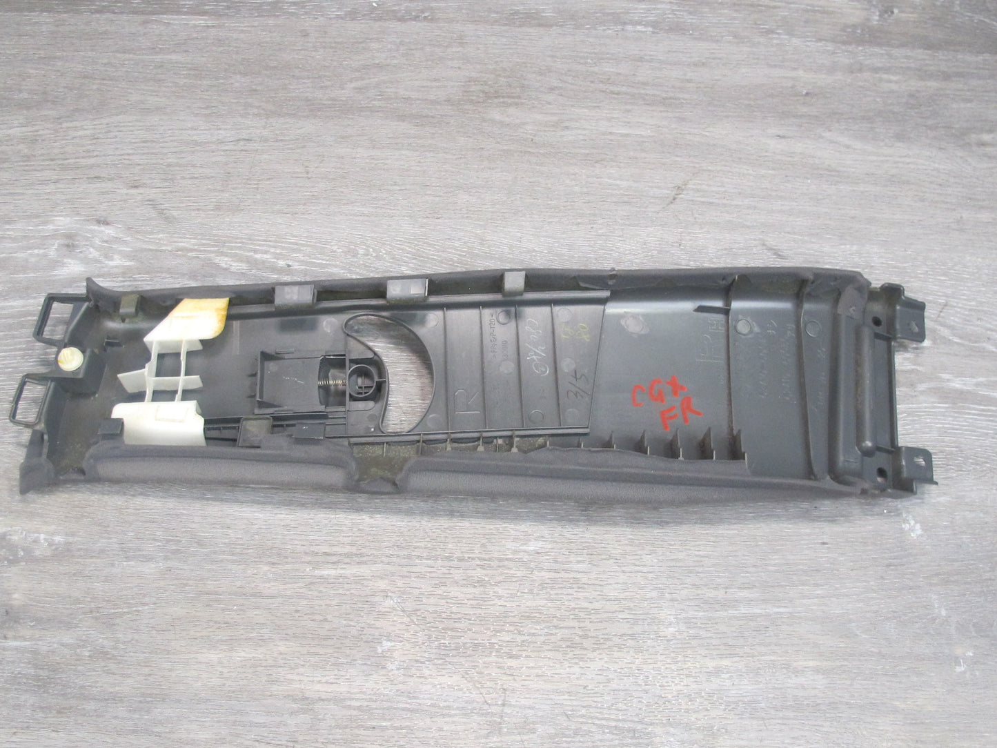 2003-2009 Lexus UZJ120L GX470 Right Center B Pillar Upper Trim Cover Panel