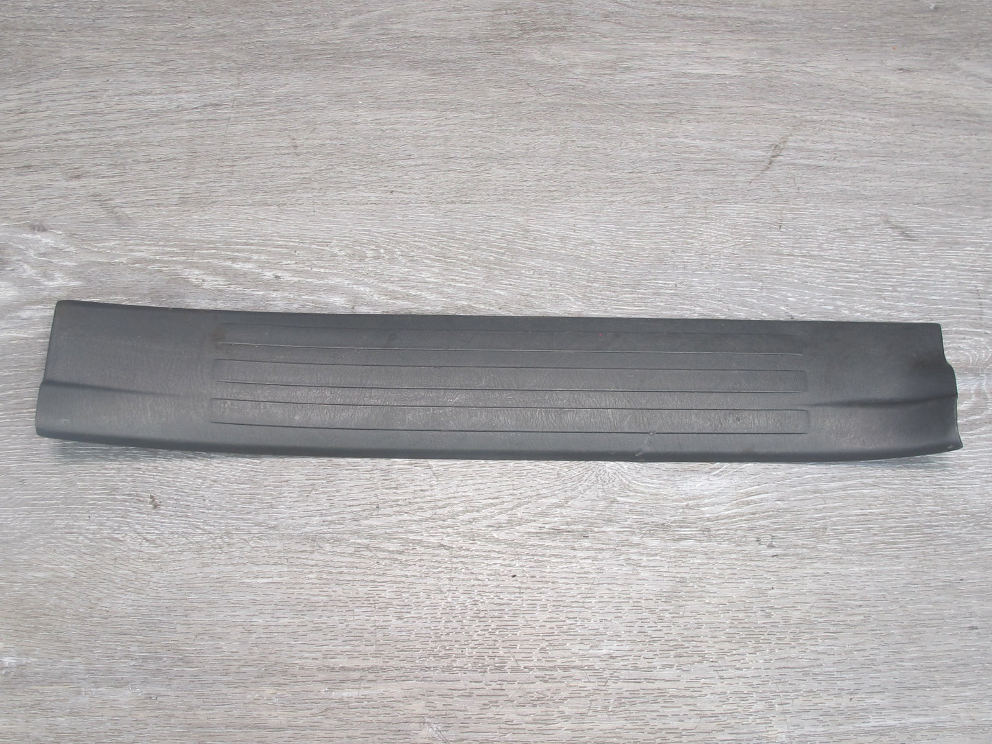 2003-2009 Lexus UZJ120L GX470 Rear Right Door Scuff Sill Plate Trim Panel
