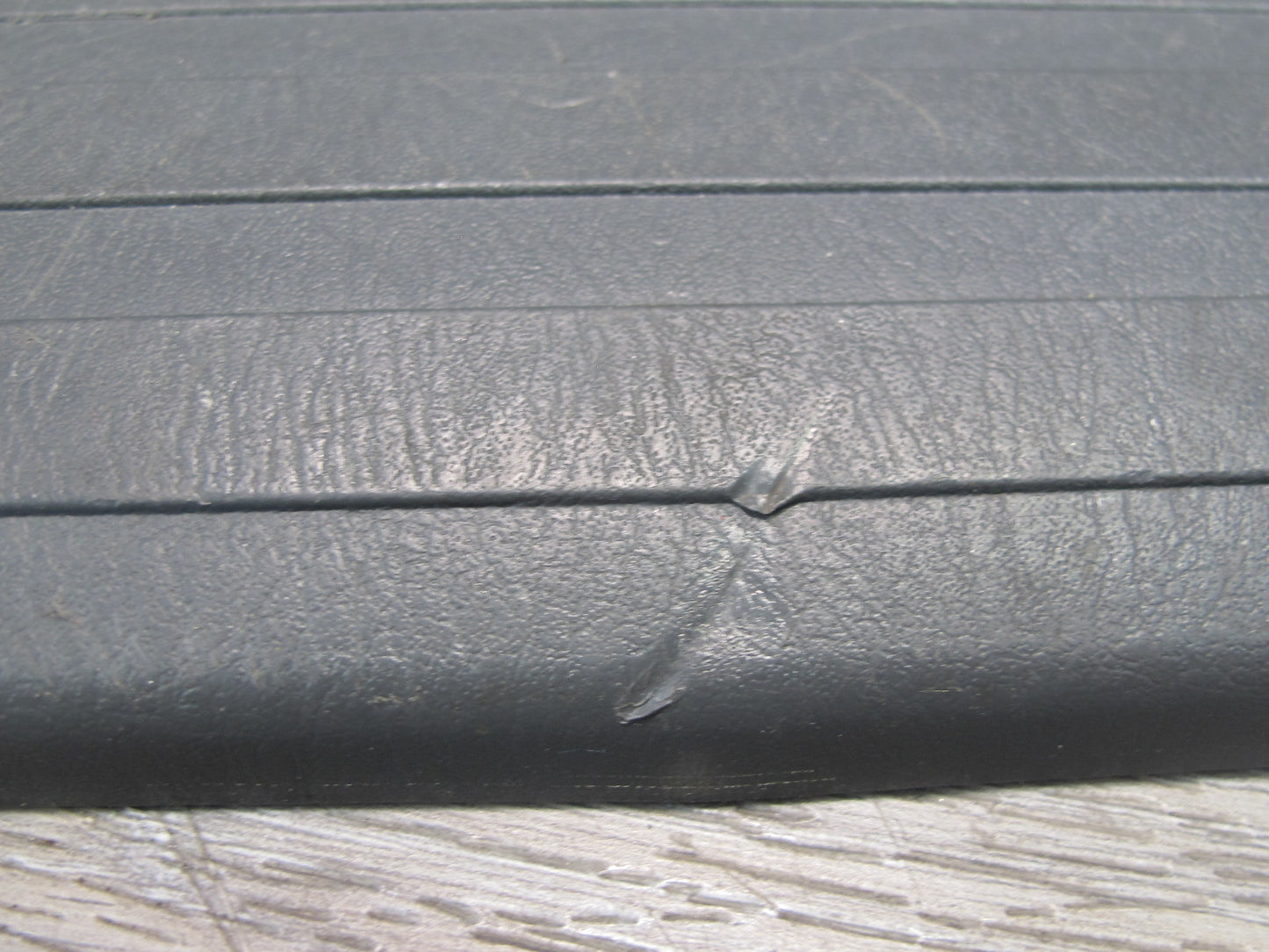 2003-2009 Lexus UZJ120L GX470 Rear Right Door Scuff Sill Plate Trim Panel