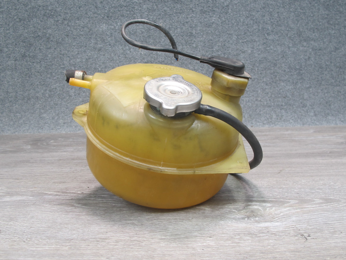 1984-1995 Porsche 928 S4 Engine Coolant Expansion Overflow Reservoir Tank Bottle
