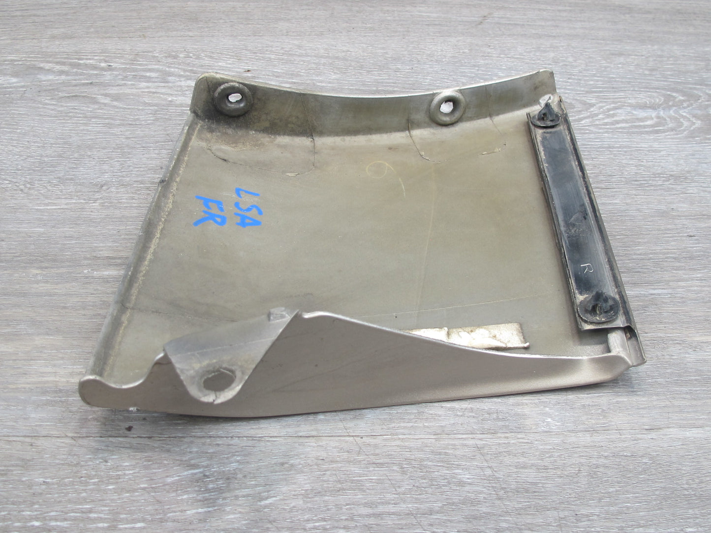 95-00 Lexus UCF20L LS400 Front Right Fender Trim Molding Cover 75611-50030 OEM
