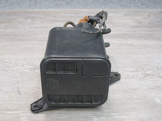 96-98 Lexus LS400 UCF20L Fuel Vapor Charcoal Canister 77740-50042 OEM