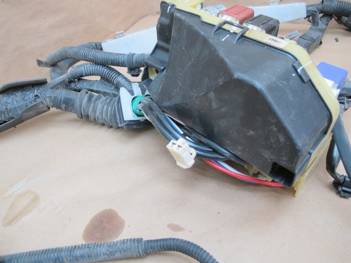 1997 Lexus SC400 UZZ30 AT Engine Bay Wire Wiring Harness w Fusebox OEM