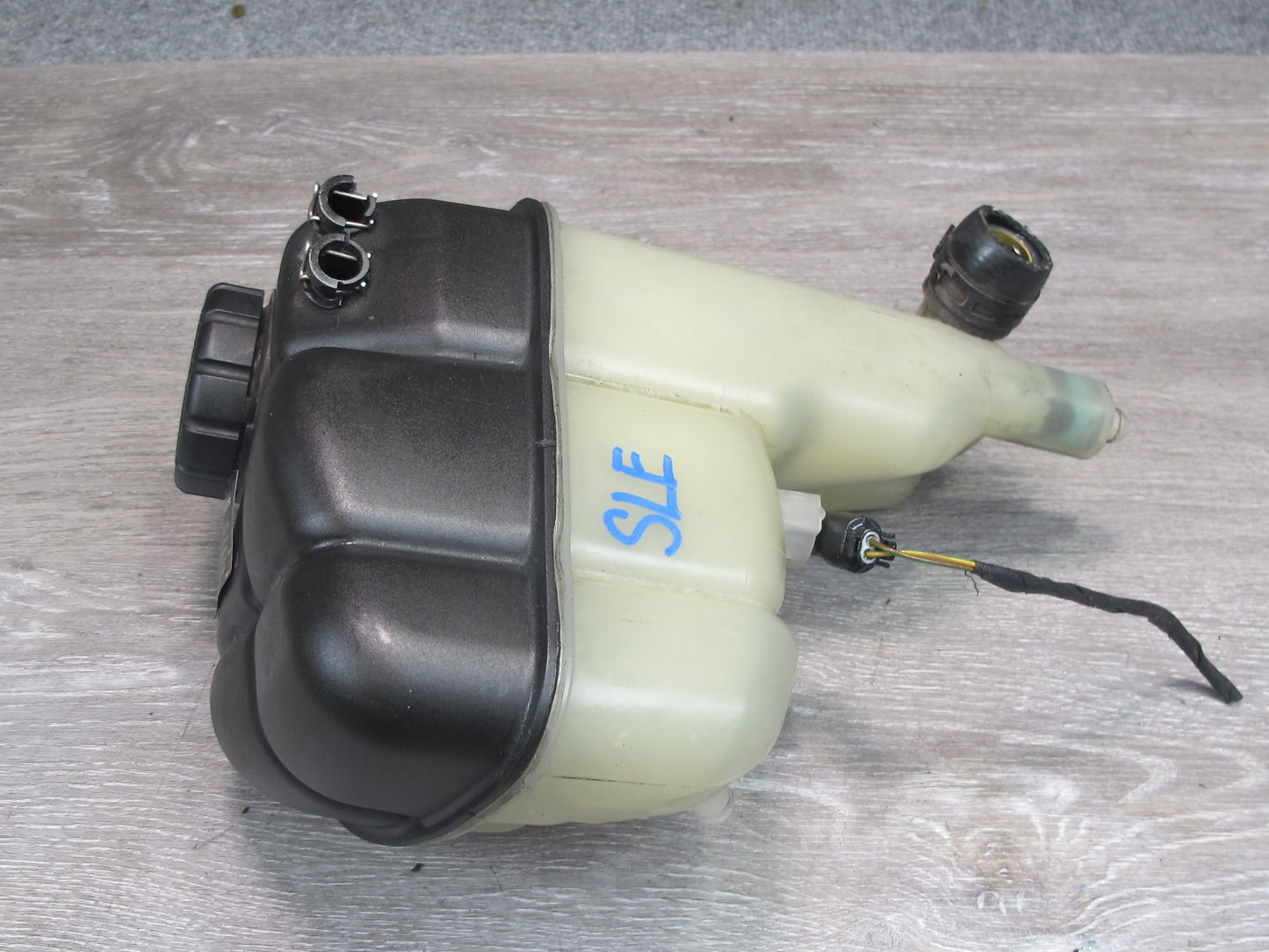 03-12 Mercedes R230 Sl-class Engine Coolant Expansion Overflow Reservoir OEM