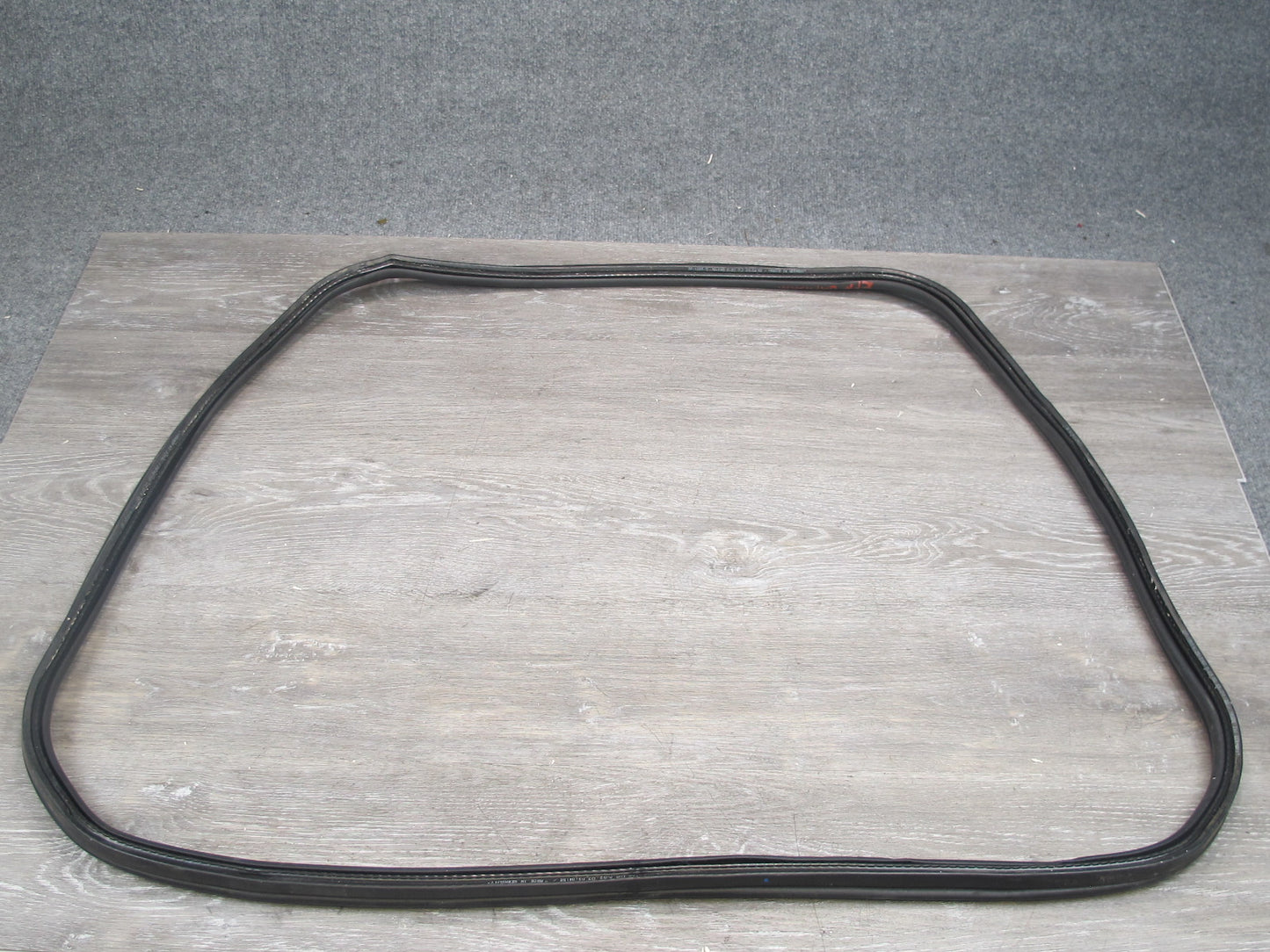 1999-2005 Porsche 911 996 Convertible Rear Trunk Weatherstrip Rubber Seal