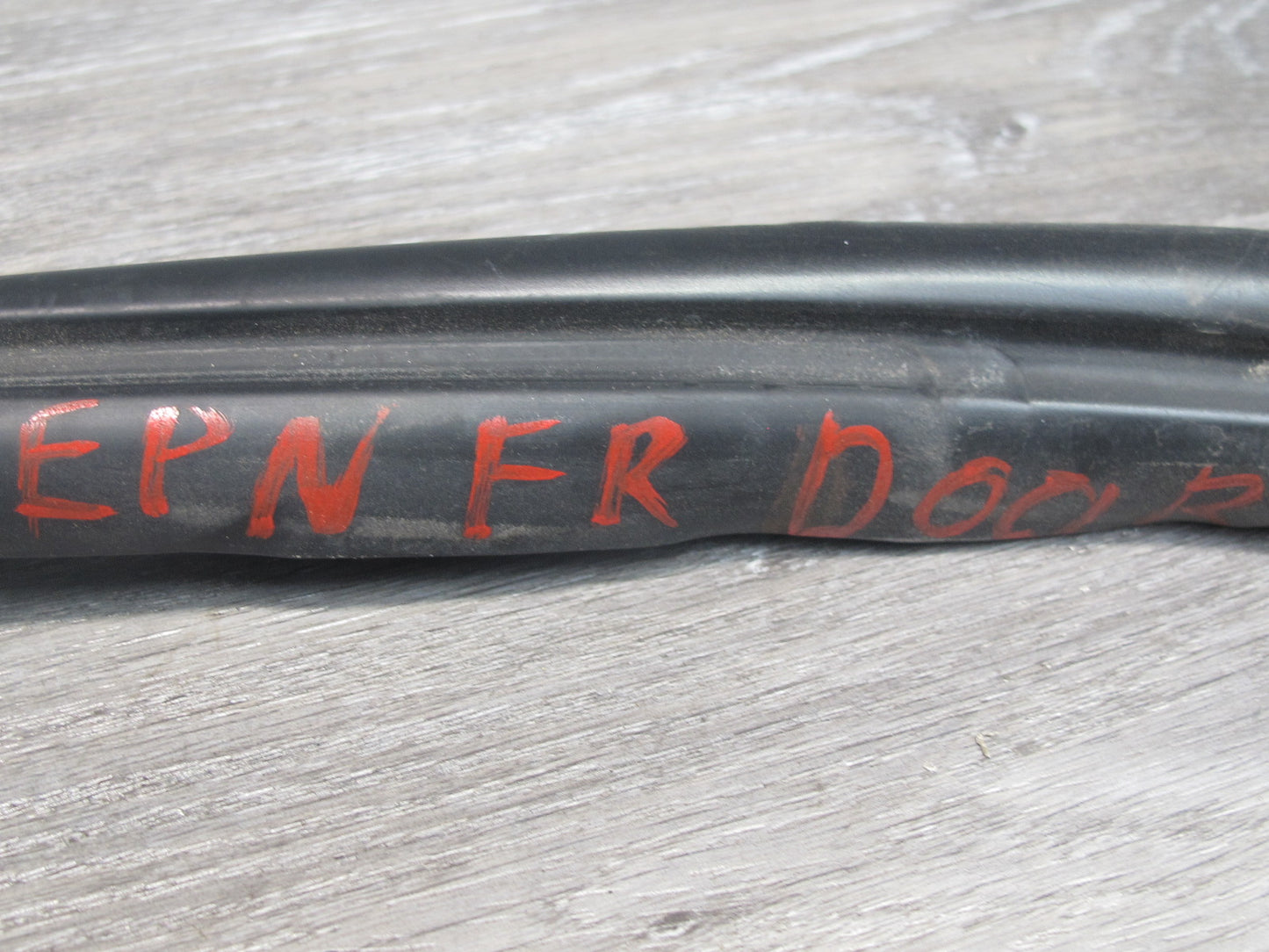 1999-2005 Porsche 911 996 Convertible Right Door Weatherstrip Rubber Seal