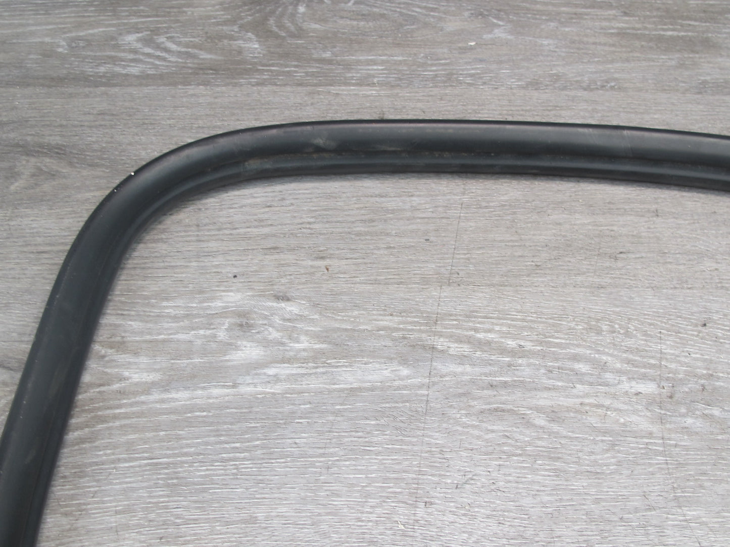 1999-2005 Porsche 911 996 Convertible Right Door Weatherstrip Rubber Seal