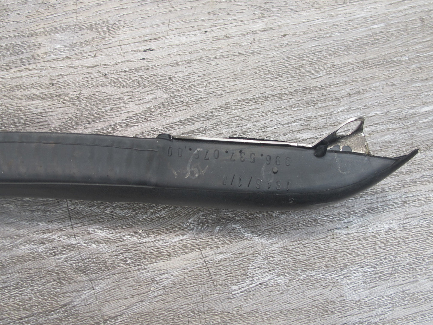 1999-2005 Porsche 911 996 Convertible Right Door Weatherstrip Rubber Seal