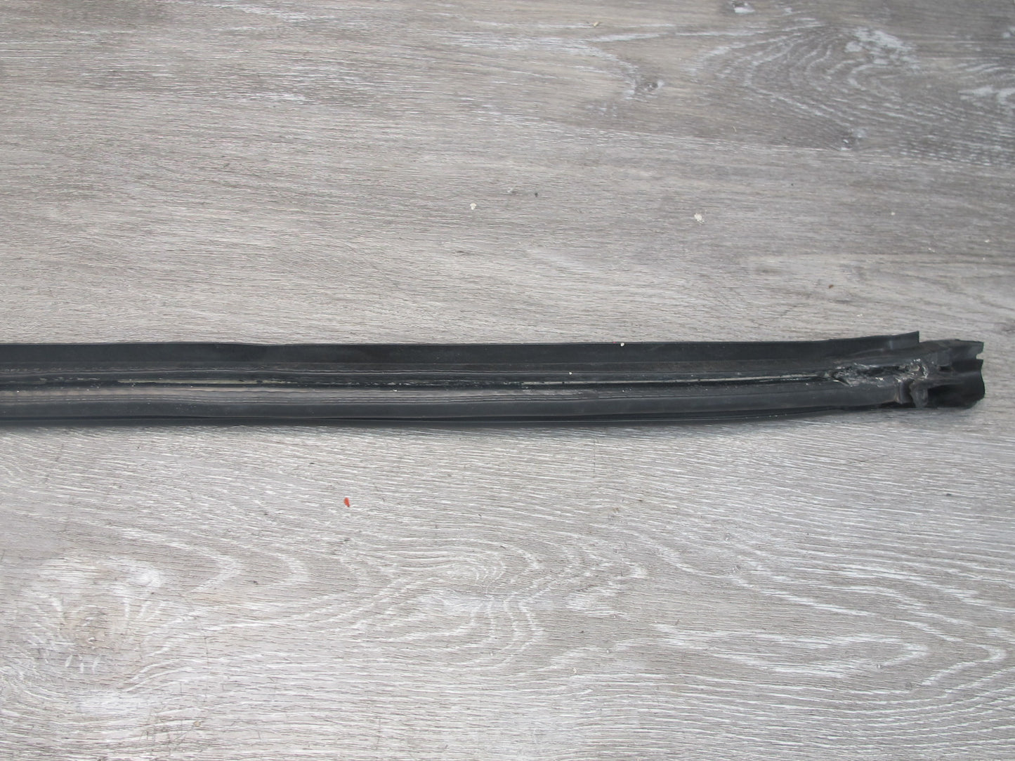 1999-2005 Porsche 911 996 Convertible Right Door Weatherstrip Rubber Seal