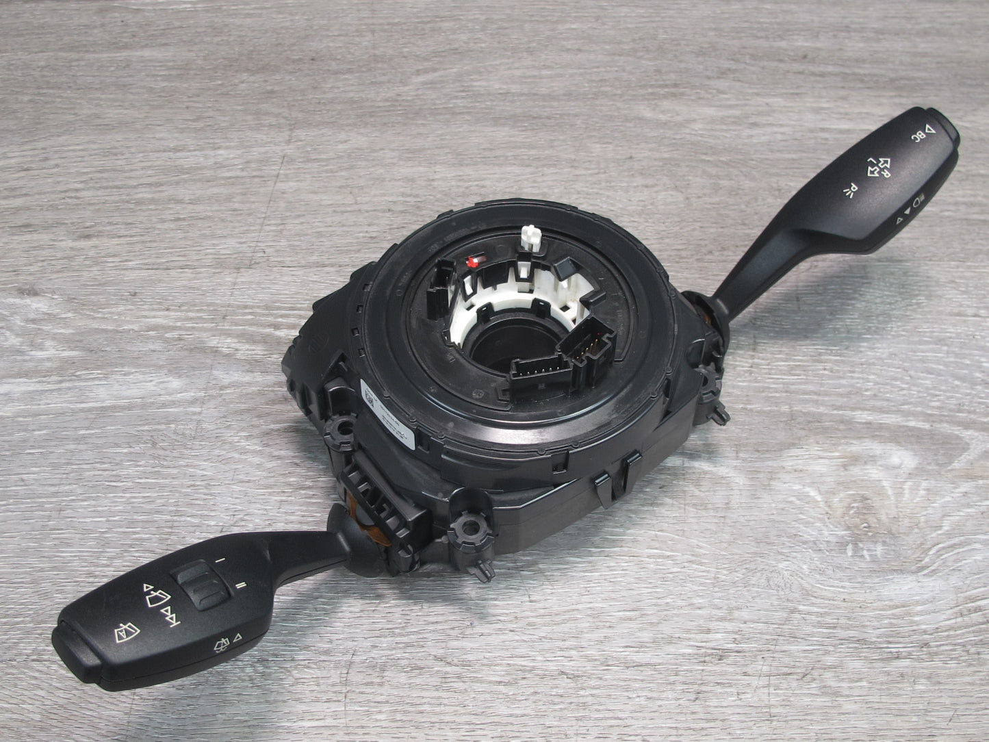 12-17 BMW F22 F23 F30 F32 F33 M4 Clock Spring Steering Wheel Angle Sensor