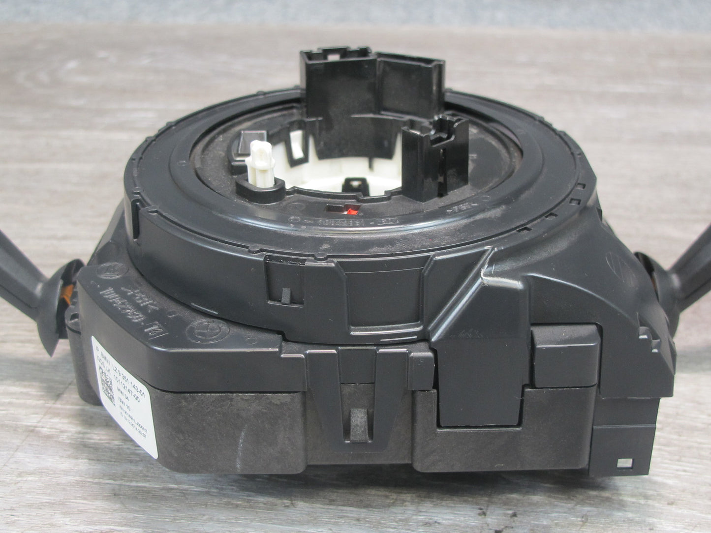 12-17 BMW F22 F23 F30 F32 F33 M4 Clock Spring Steering Wheel Angle Sensor